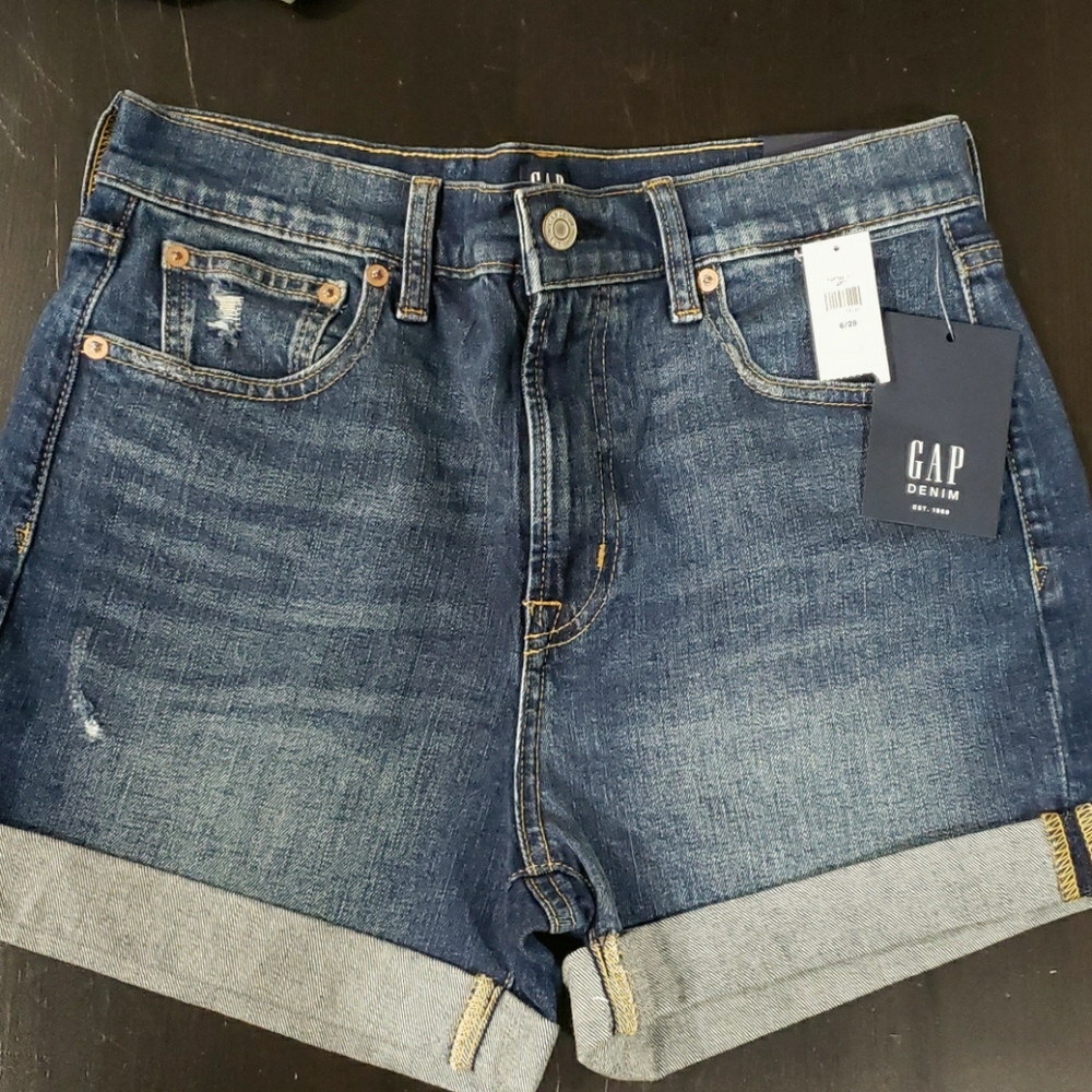 Gap High Rise 4" Denim Short - 6/28R